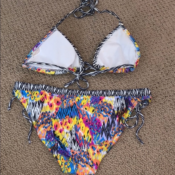 Multicolor String Bikini Set - Picture 2 of 4